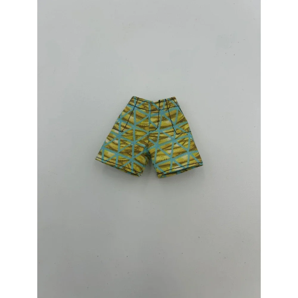 Monster High G3 Faboolous Pets Cleo de Nile shorts